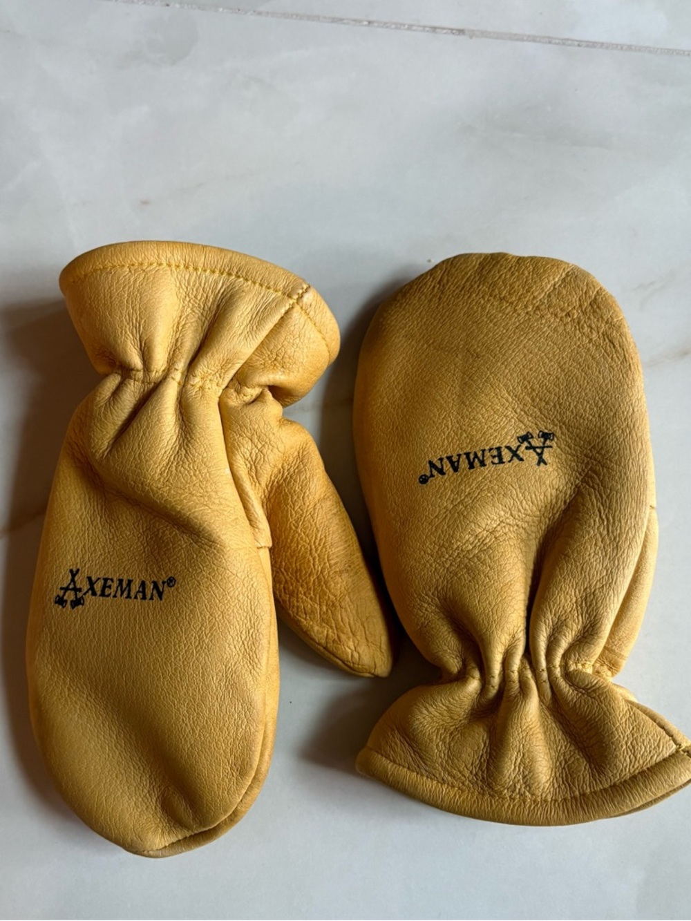 AXEMAN Yellow Leather Mittens